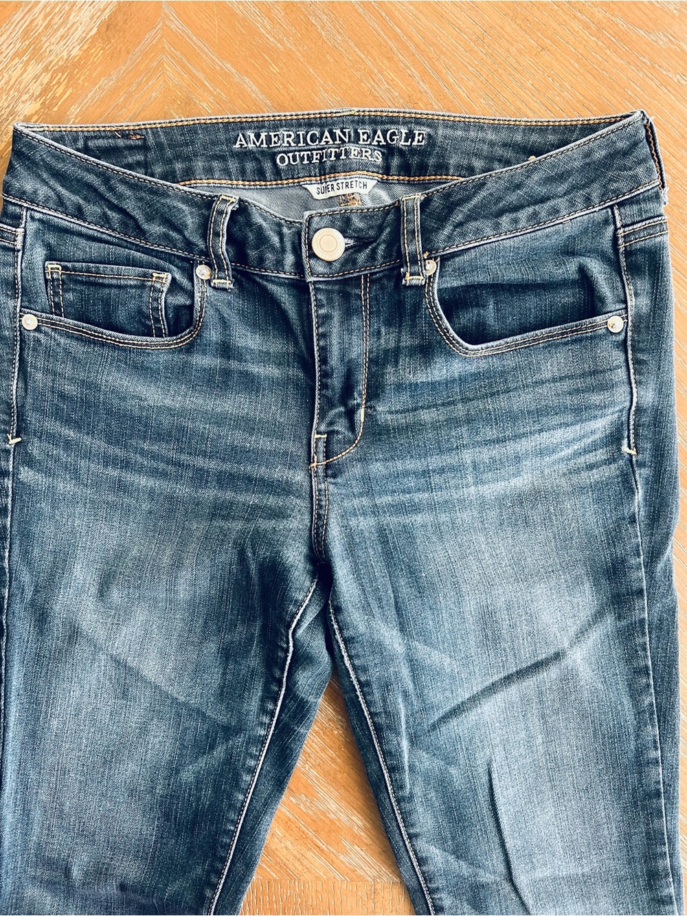American Eagle Outfitters Women’s Dark Low Rise Straight leg Skinny fit Jean